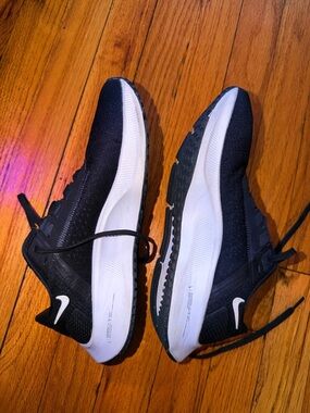 Nike Air Zoom Pegasus 38 Running Shoes – Black/White – Size 9